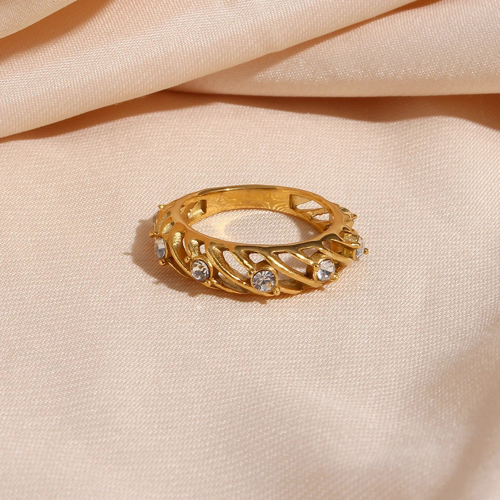 Thin 18K Gold Plated Hollow Texture Freshwater Pearl Ring