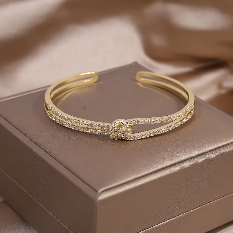 Full Zircon Knot Bracelet