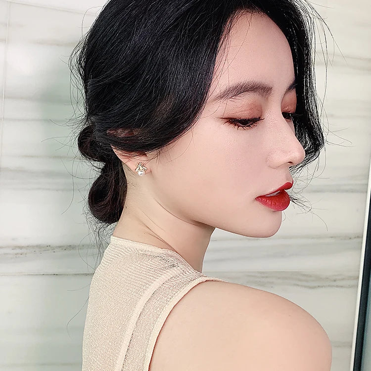 Pearl Bee Earrings – Luxurious Korean Fashion Insect Jewelry for Women