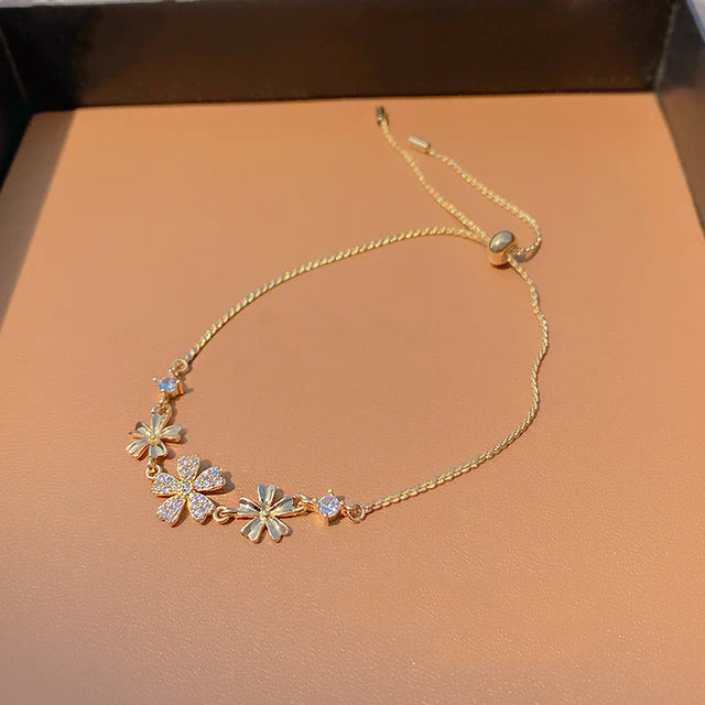 Delicate Four leaf Grass Gold Color Bracelets