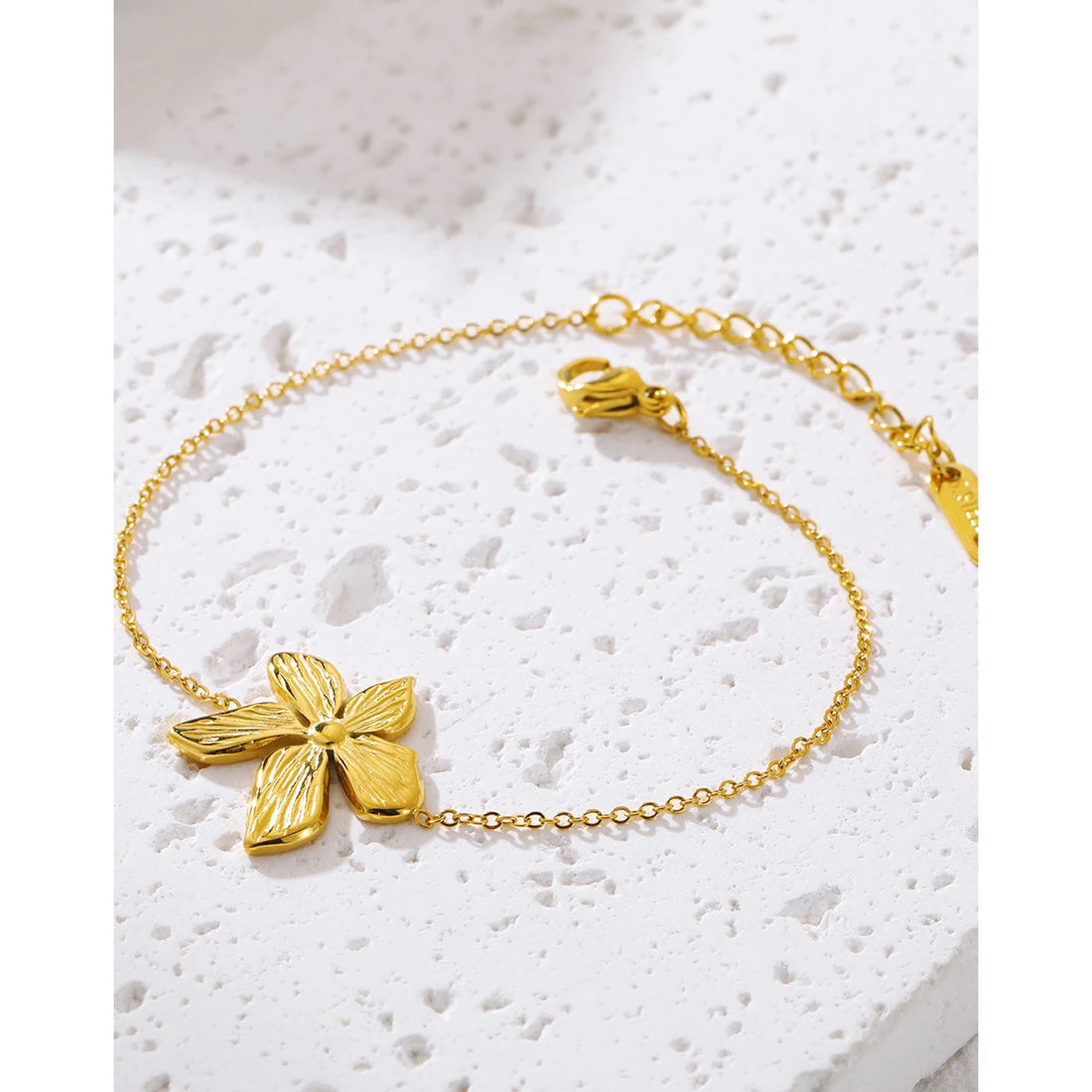 YACHAN Stainless Steel Flower Charm Bracelet