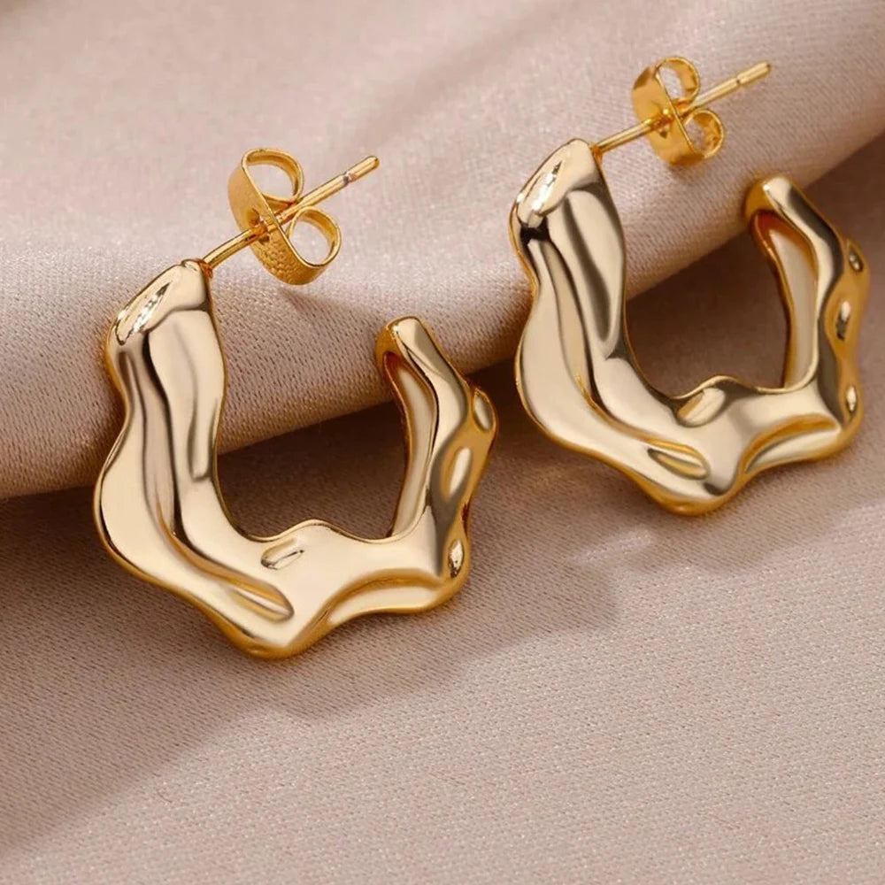 Gold-Plated Twisted Heart Hoop Earrings